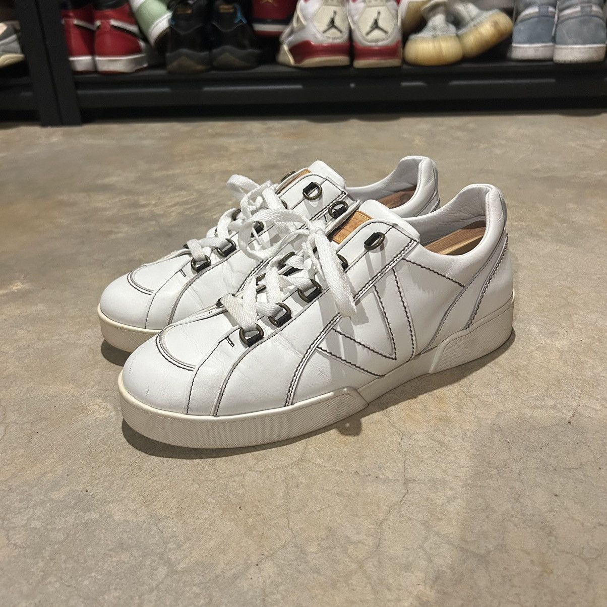 Designer × Louis Vuitton × Vintage Louis Vuitton 2000s Leather Stitched Logo Sneakers US 9 Size US 9 / EU 42 - 2 Thumbnail