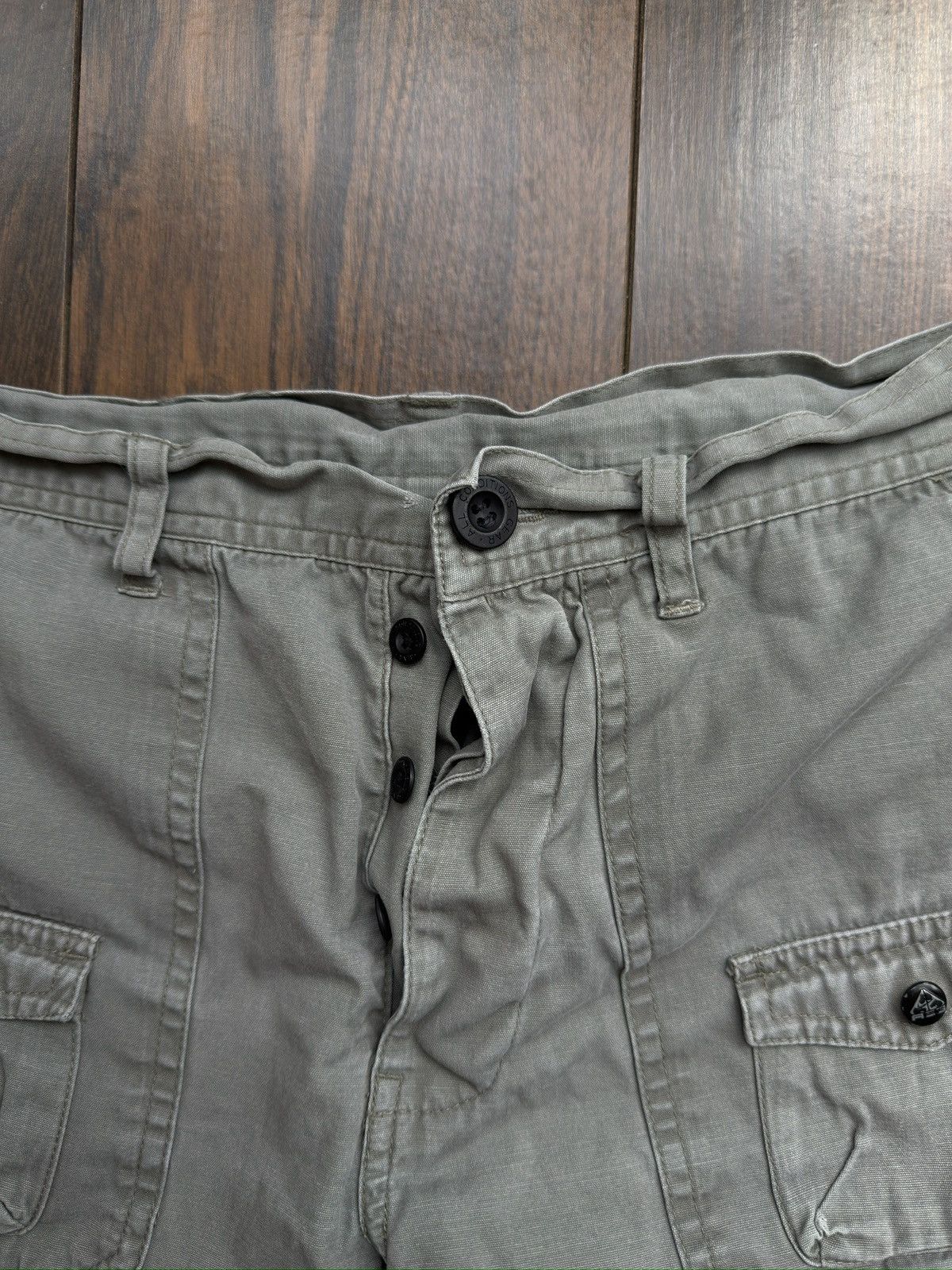 Nike ACG Vintage Nike ACG Women's Cargo Pants Size 28" / US 6 / IT 42 - 5 Thumbnail