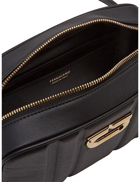 Salvatore Ferragamo o1s1rm0526 Size : OS / Crossbody Bag in Black Size ONE SIZE - 3 Thumbnail