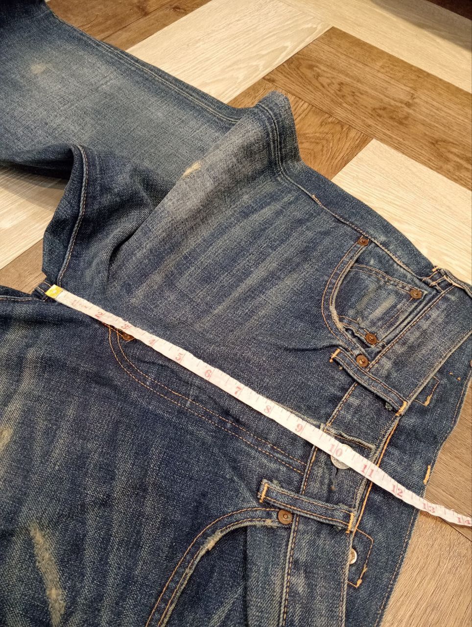Levi's Vintage Clothing LEVI'S VINTAGE 501 CAPITAL E SELVEDGE JEANS Size US 31 - 16 Thumbnail