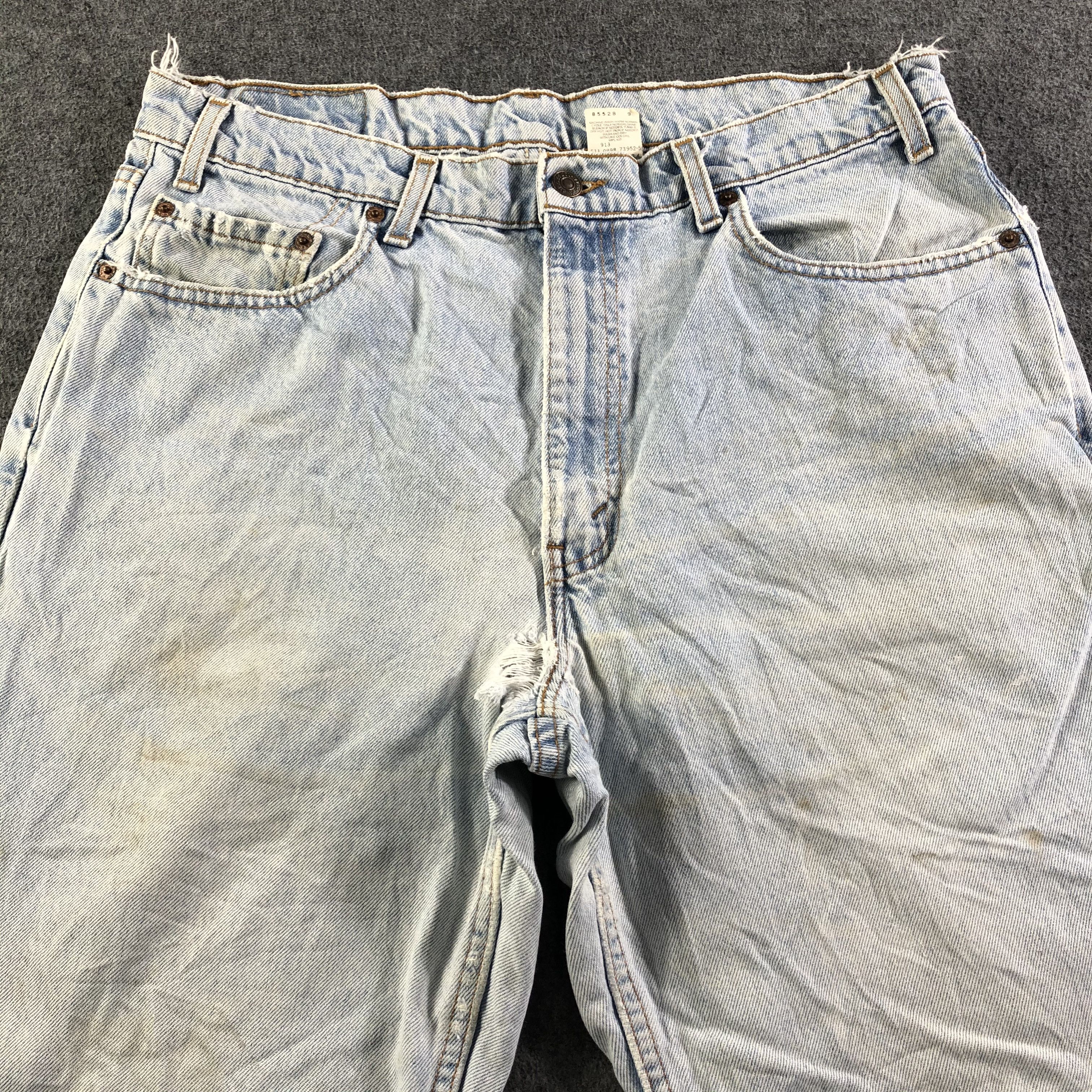 Levi's Vintage Light Wash Levis 550 Jeans-J3283 Size US 35 - 3 Thumbnail