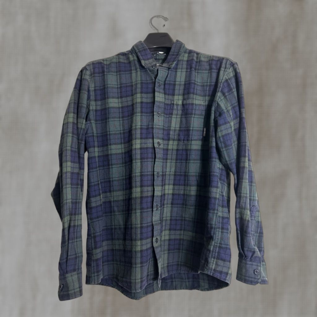 Eddie Bauer Eddie Bauer Mens Large Classic Fit Plaid Blue Button-Up Shirt Size US L / EU 52-54 / 3 - 1 Thumbnail