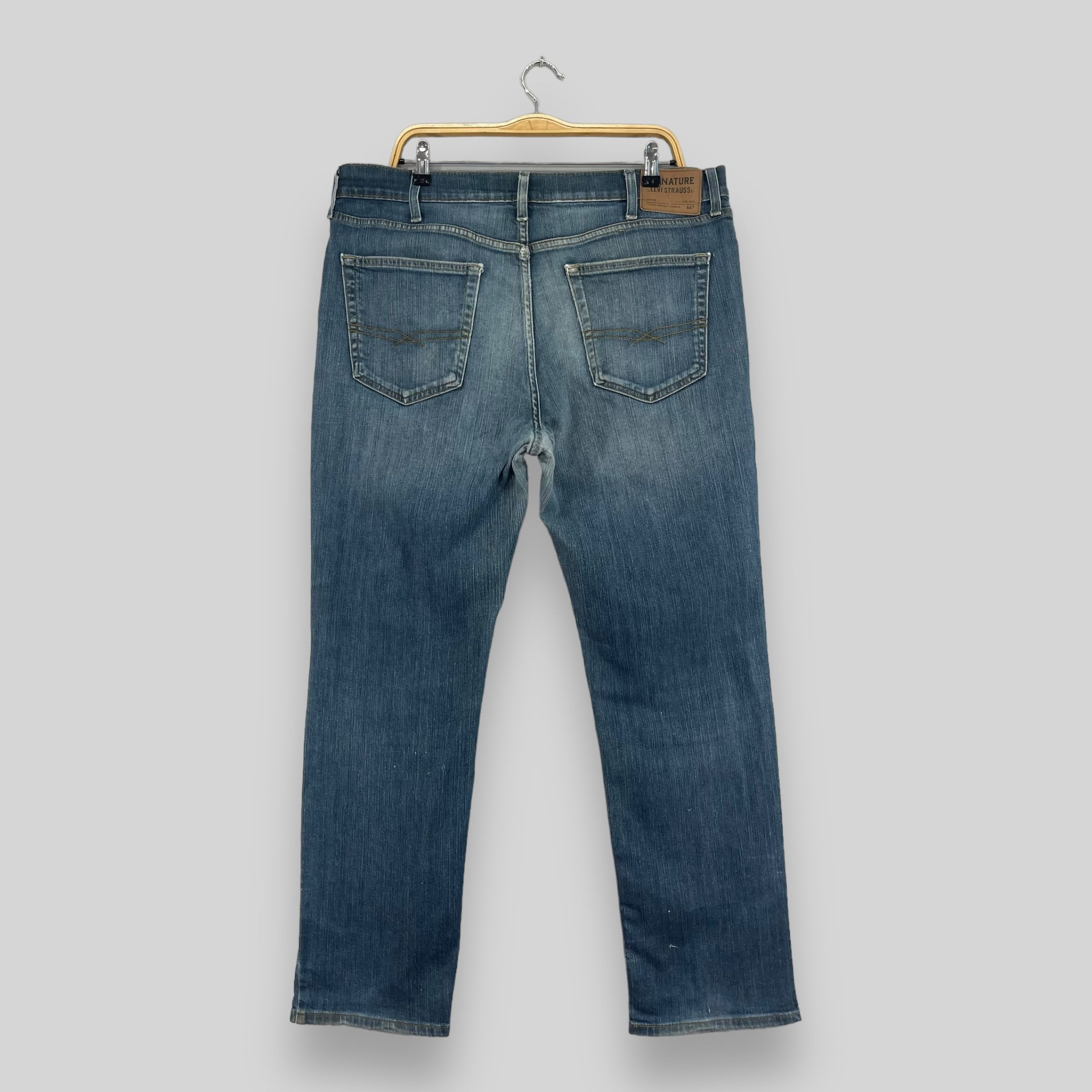 Levi's Size 39 Vintage Levis Signature Distressed Reconstruct Jeans Size US 39 - 11 Thumbnail