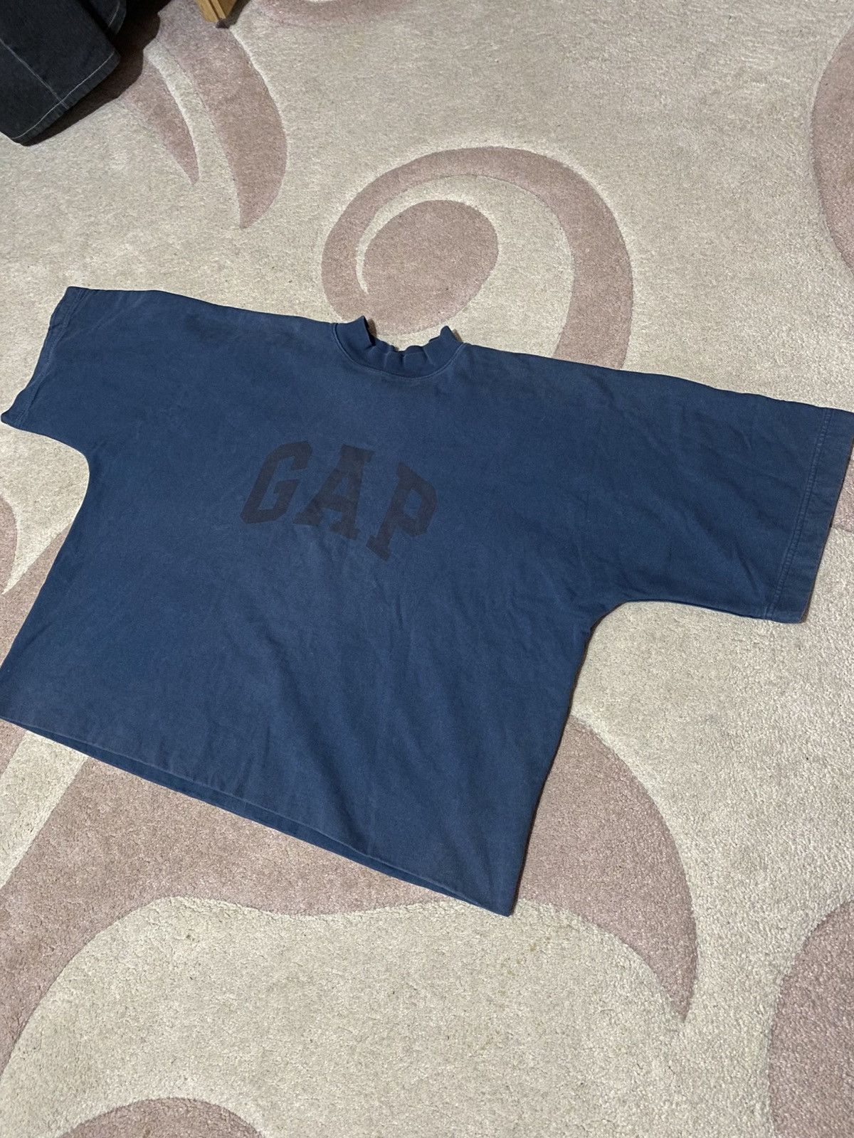 Balenciaga × Gap × Yeezy Balenciaga Yeezy Yzy Gap Cropped NoSeam Dove Tee Size US M / EU 48-50 / 2 - 9 Thumbnail