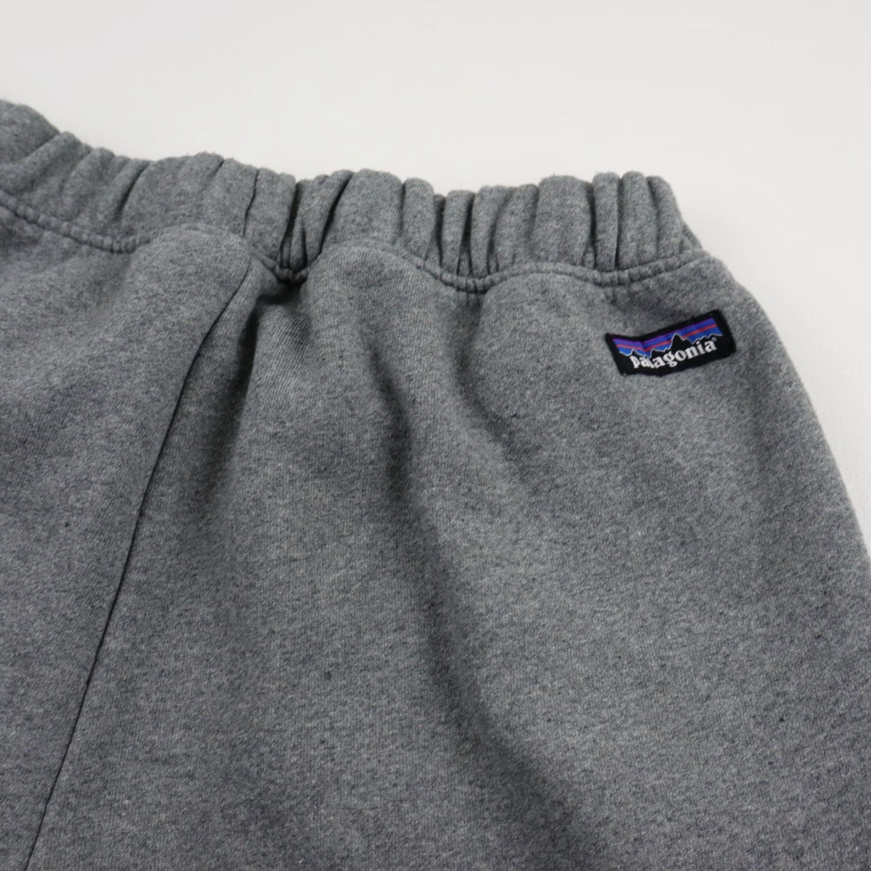 Patagonia Patagonia Jogger Pants Womens Medium Gray Fleece Drawstring Waist Inseam 27.5 Comfort Pockets Relaxed Sports Size 32" / US 10 / IT 46 - 7 Thumbnail