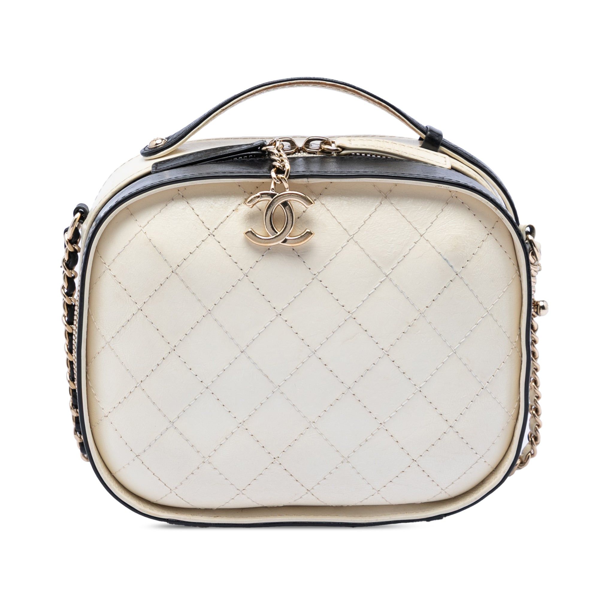 Chanel Small CC Crumpled Calfskin Vanity Case Size ONE SIZE - 1 Thumbnail