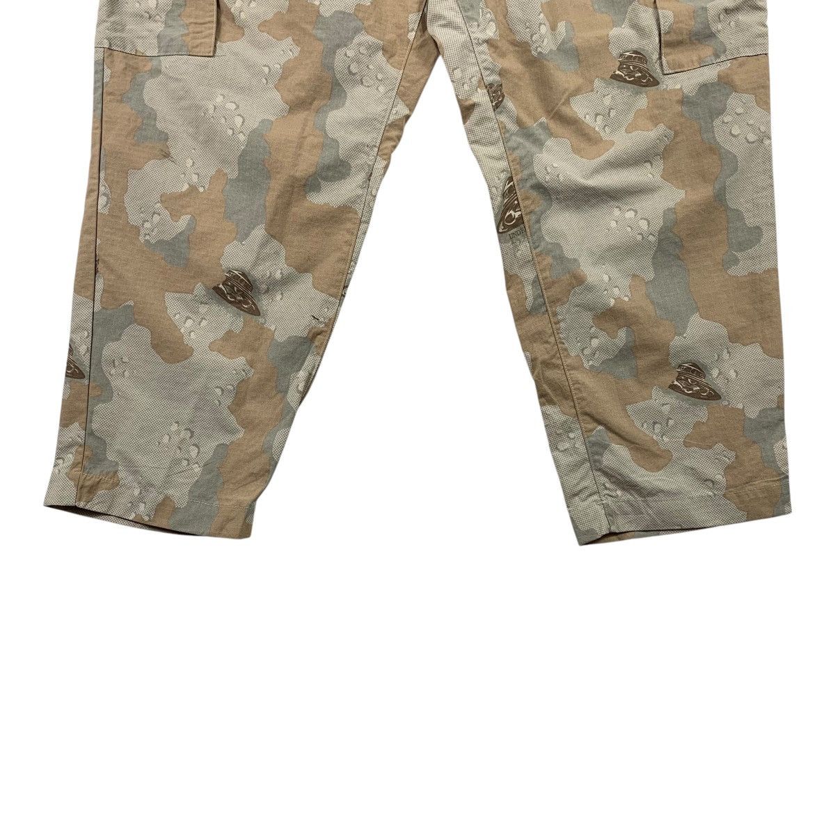GU × Japanese Brand × Undercover GU X UNDERCOVER Camo full print cargo pants Size US 34 / EU 50 - 12 Thumbnail