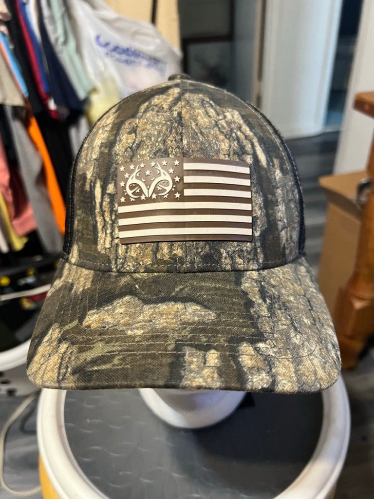 Realtree Men's Realtree Camo Black Mesh Trucker Hat One Size Size ONE SIZE - 1 Thumbnail