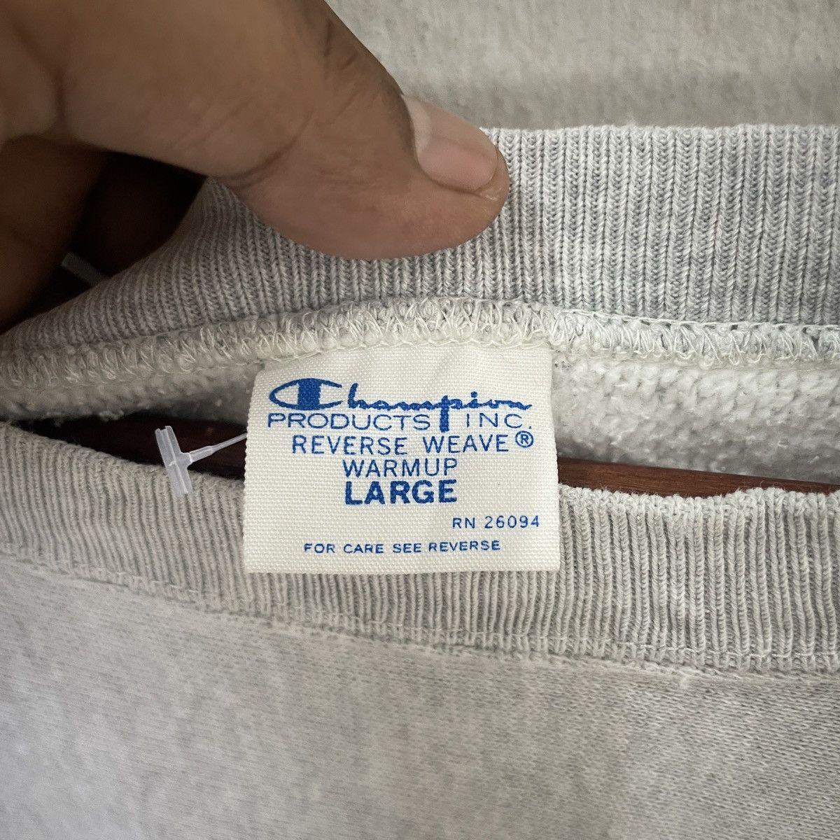 Champion Vintage 90s Champion Reverse Weave Nvac Sweatshirt Size US L / EU 52-54 / 3 - 5 Thumbnail