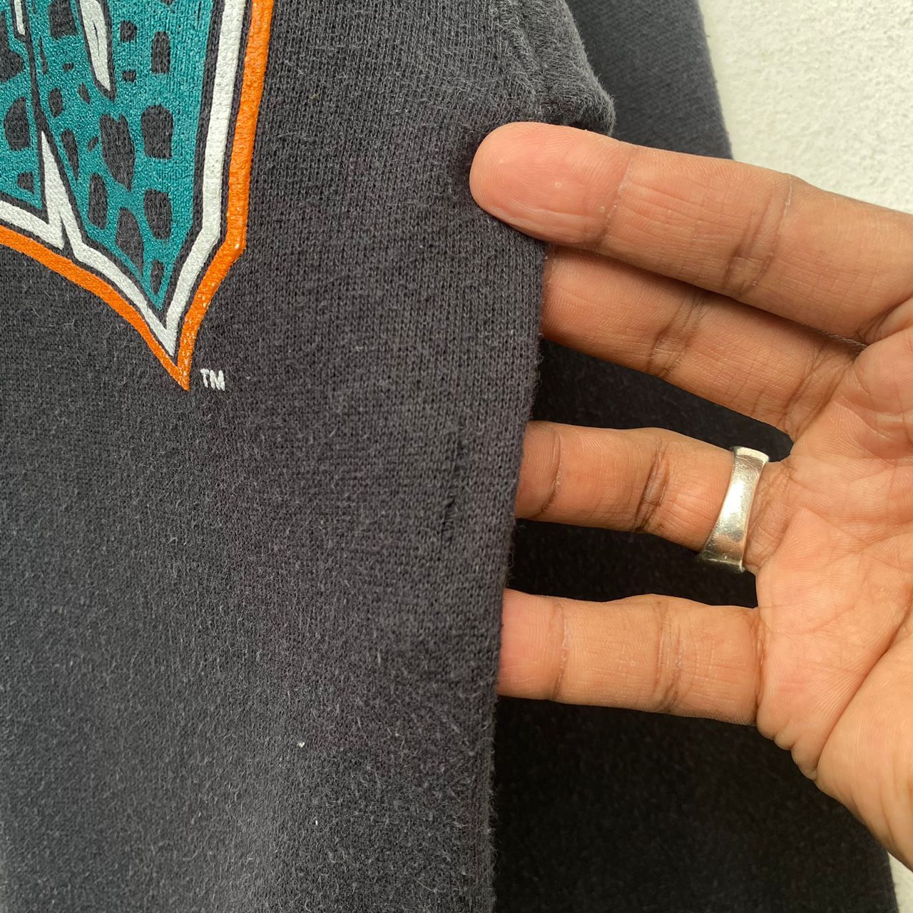 NFL VINTAGE MIAMI DOLPHINS NFL SWEATSHIRT MEDIUM PULLOVER Size US M / EU 48-50 / 2 - 7 Thumbnail