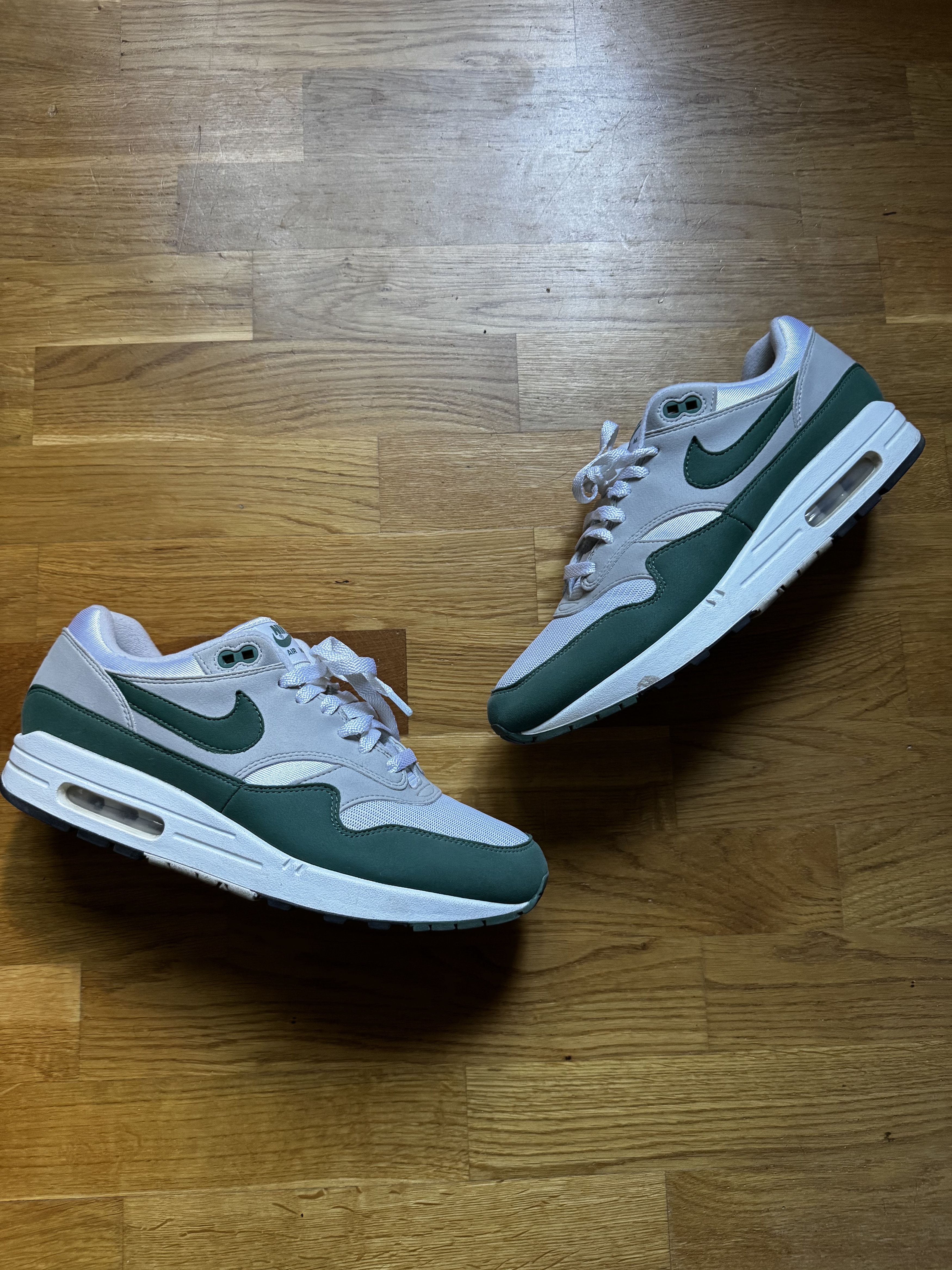Nike air max white green (20th Anniversary)