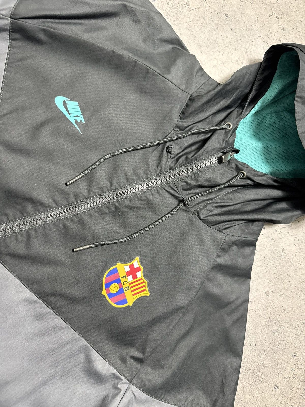 Nike Nike FC Barcelona Football Nylon Light Jacket FCB Size US L / EU 52-54 / 3 - 5 Thumbnail