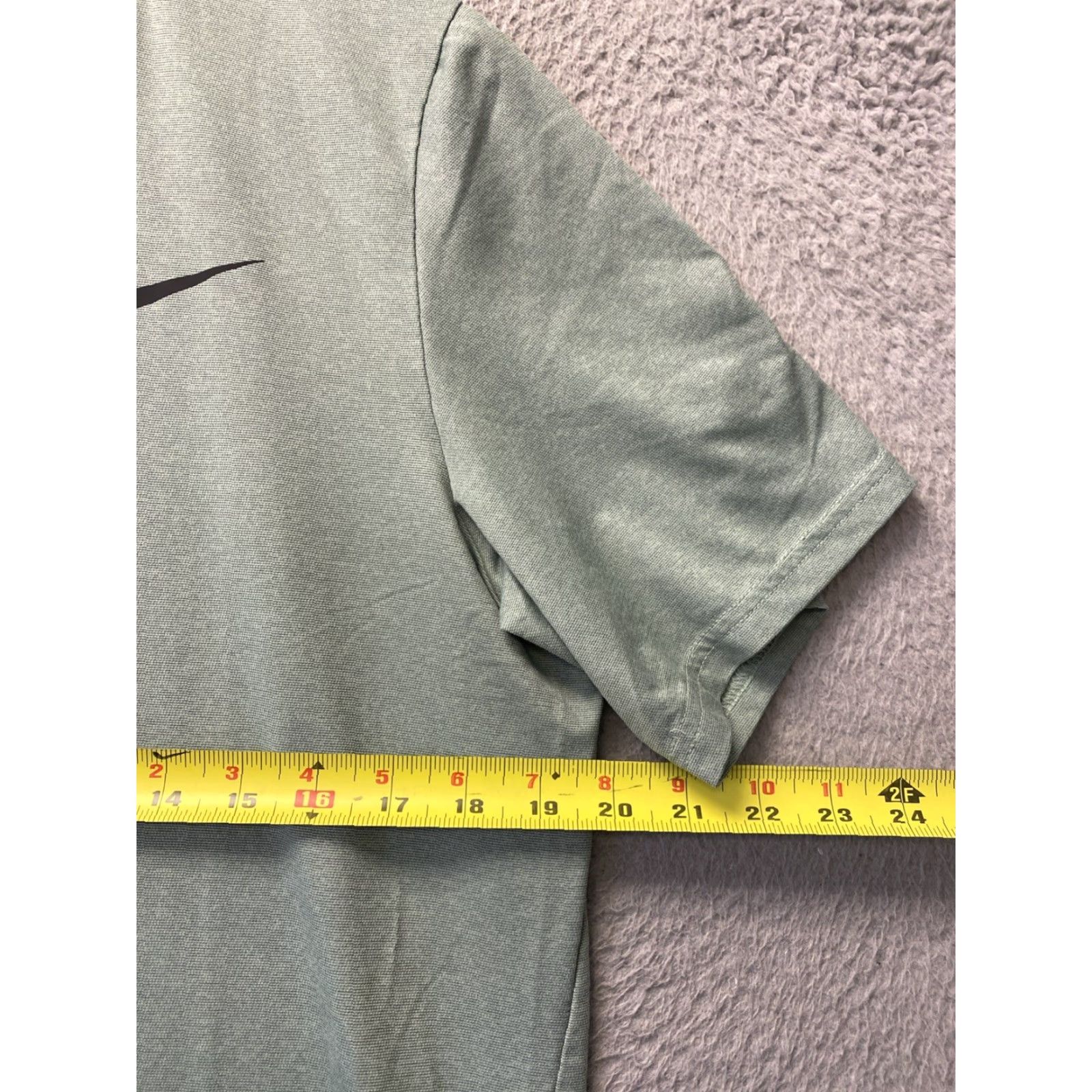 Nike Nike Dri Fit Shirt Nike Dri-FIT Shirt Adult Small Green Swoosh Running Training MENS/141-24 Size US S / EU 44-46 / 1 - 5 Thumbnail