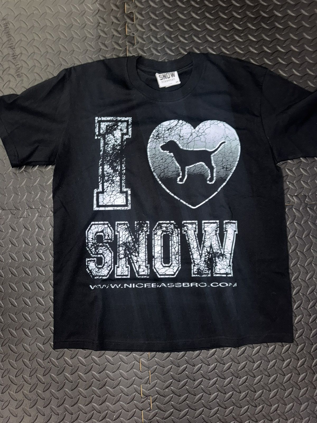 Online Ceramics SNOW STRIPPERS I LOVE SNOW TEE SHIRT Size US L / EU 52-54 / 3 - 1 Thumbnail