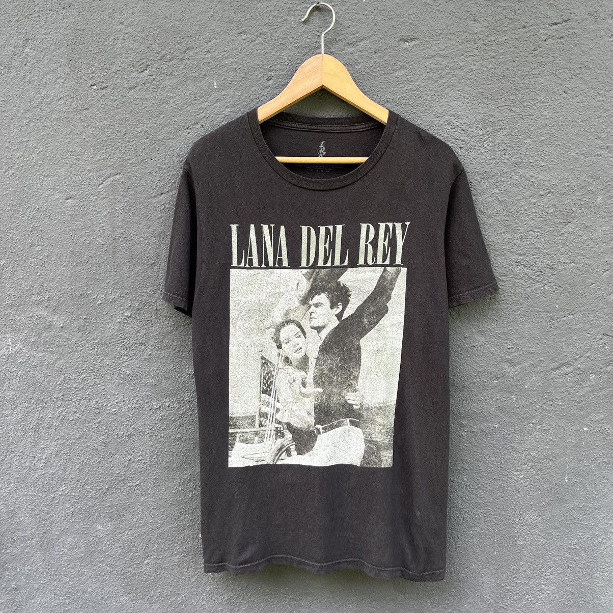 Band Tees Thrashed Faded Lana Del Rey Band Tee Size US M / EU 48-50 / 2 - 1 Thumbnail