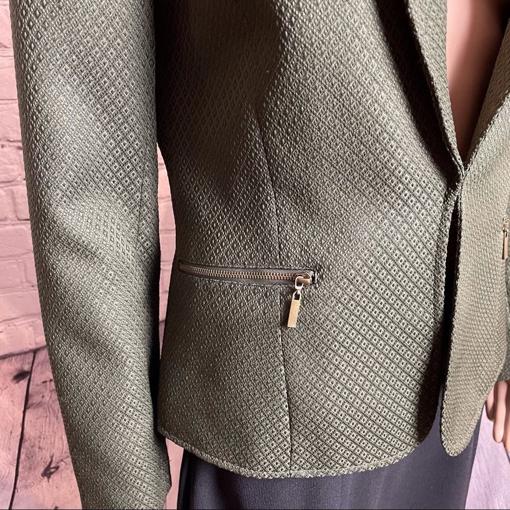 Other Tahari by Arthur S. Levine Textured Jacket Olive Size 4 Size S / US 4 / IT 40 - 8 Thumbnail