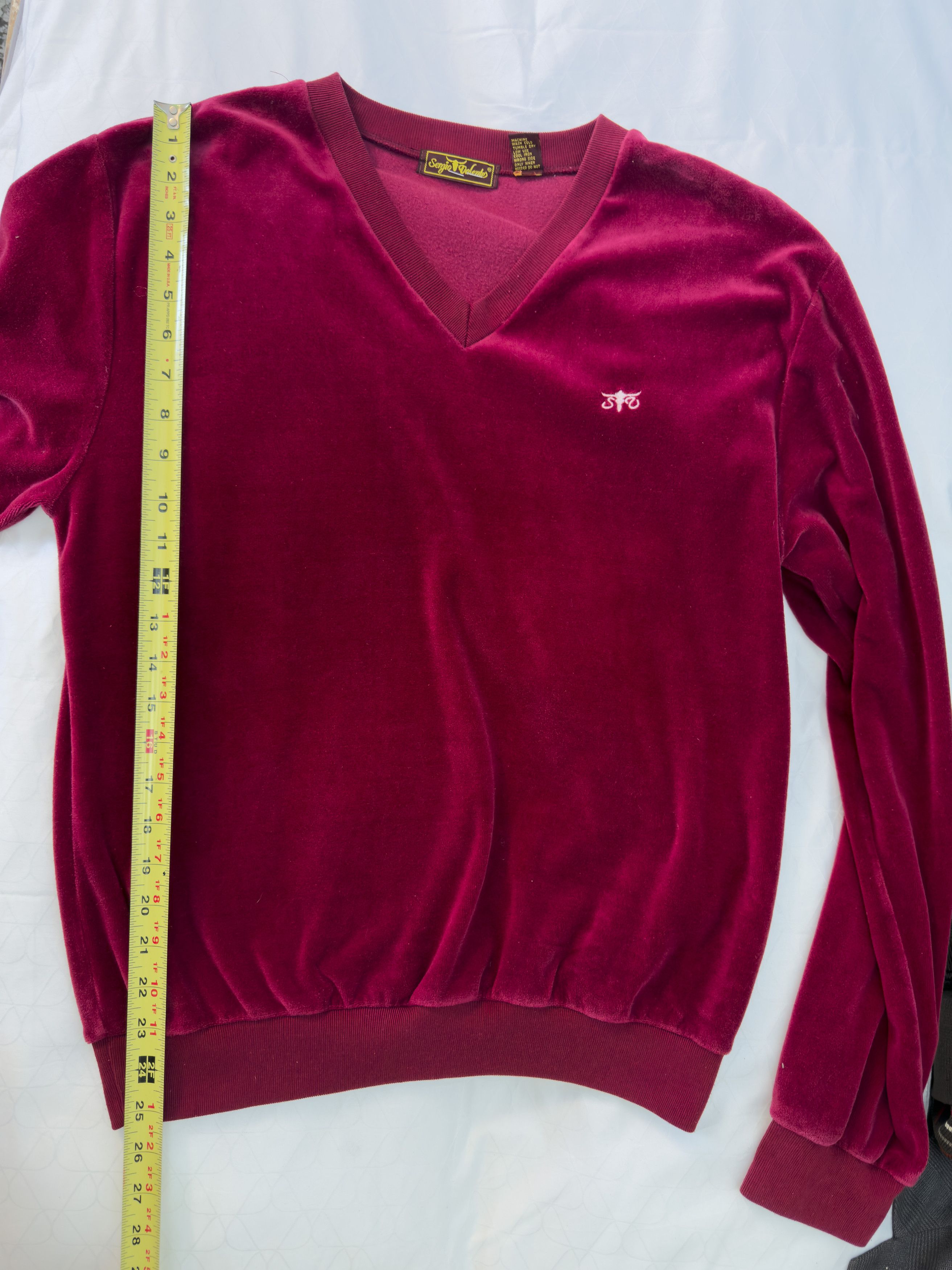 Other Vintage Sergio Valente Velour V-Neck Sweatshirt Burgundy Size US L / EU 52-54 / 3 - 8 Thumbnail