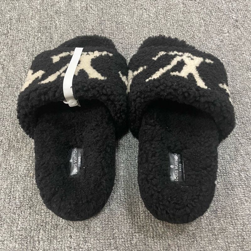 Louis Vuitton Louis Vuitton Comfort Slide Sandals in Black - Size US 6 / EU 39 - 3 Thumbnail