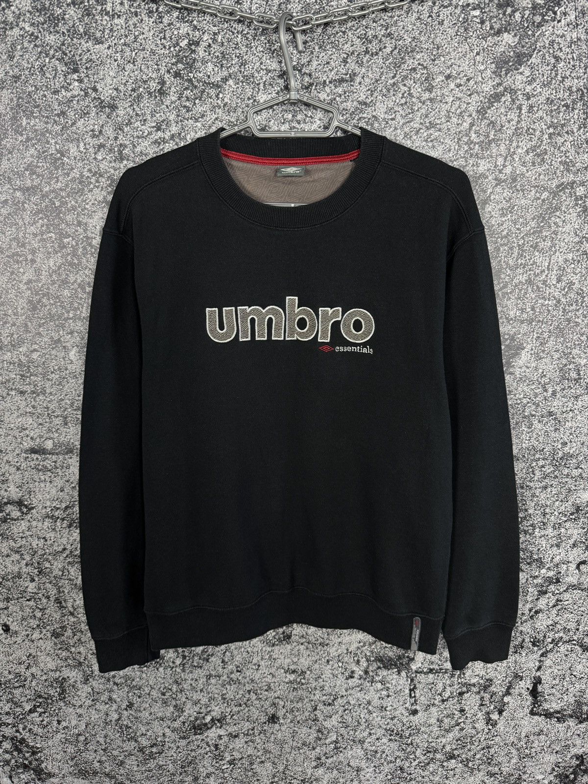 Umbro UMBRO Essentials Vintage Crewneck Sweatshirt Big Logo Size M Size US M / EU 48-50 / 2 - 1 Thumbnail