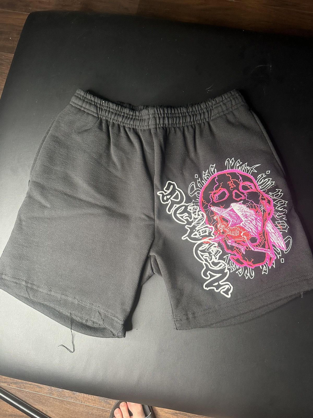 Revenge Skeleton Angel Shorts Size US 29 - 1 Thumbnail