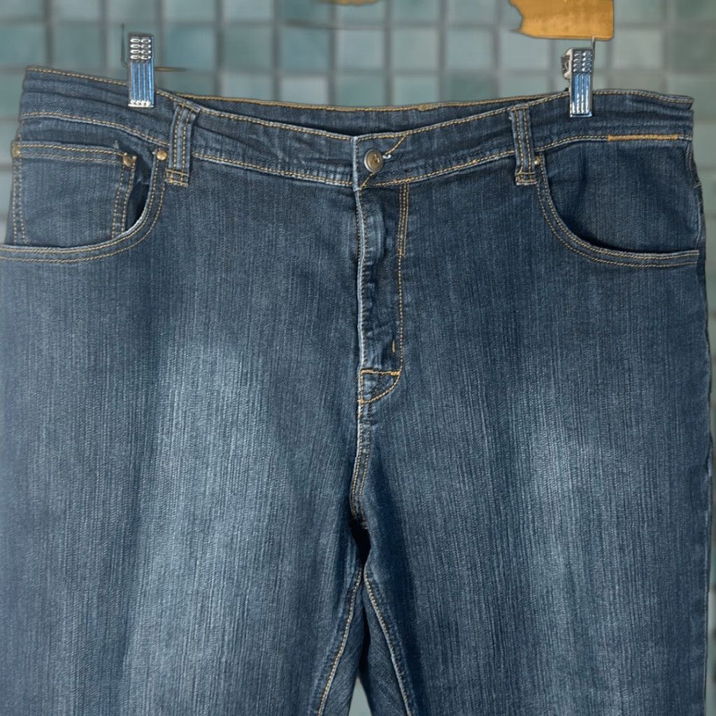 Marmot VINTAGE Marmot Jeans Men’s 40 Straight Stretch Preppy Blue Denim Y63970 Size US 40 / EU 56 - 1 Thumbnail