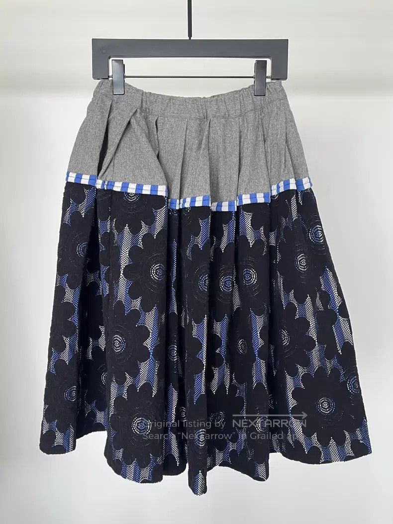 Comme des Garcons Comme des Garcons size S Assembled half skirt Size 22" - 1 Thumbnail