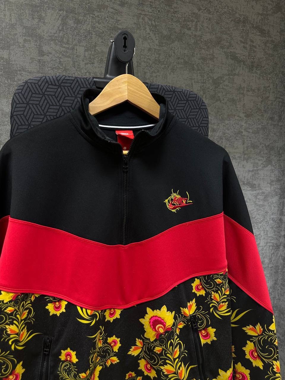 Nike × Nike ACG × Vintage Vintage Nike Track Floral Printed 1/4 Hoodie Size L / US 10 / IT 46 - 6 Thumbnail