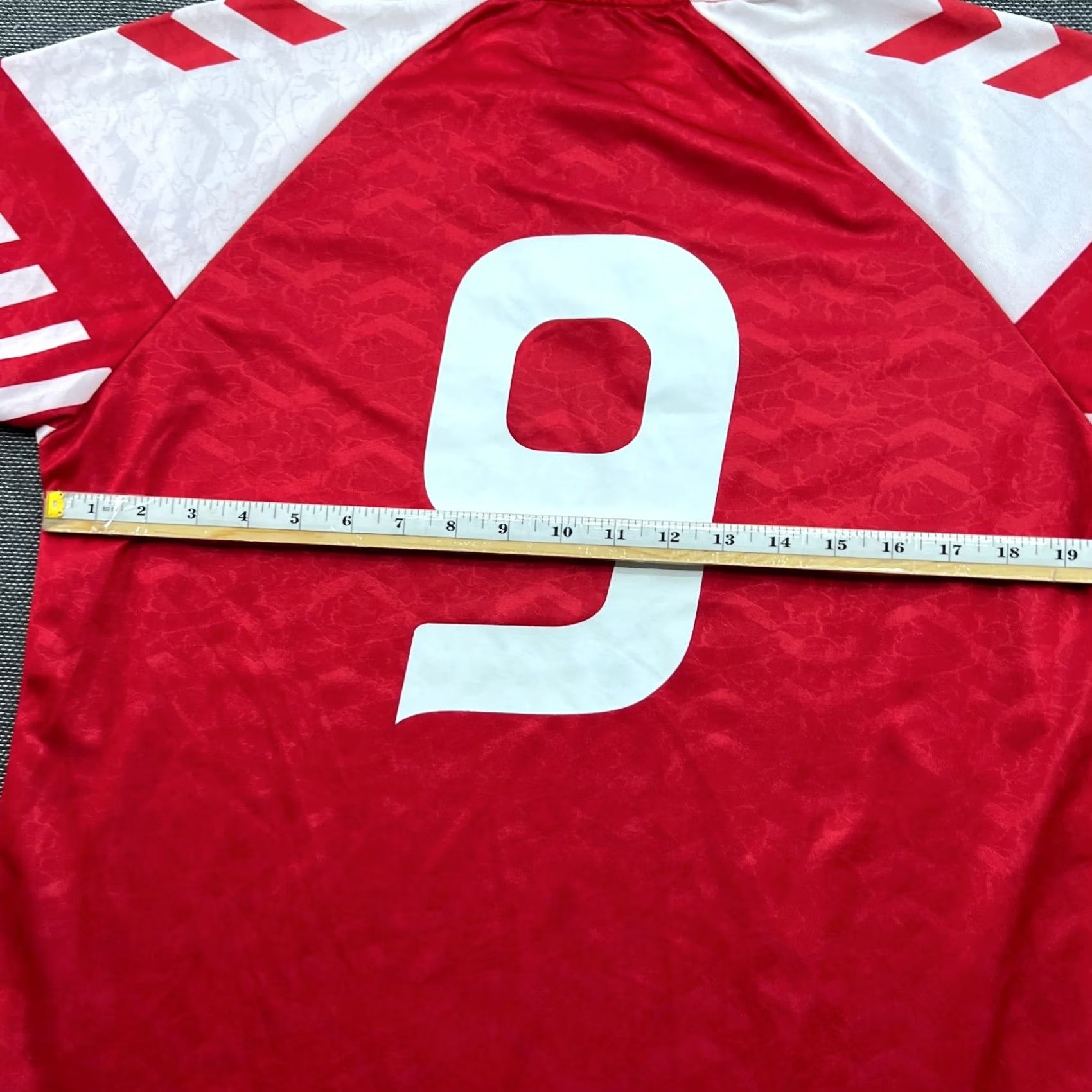 Hummel Hummel Denmark 1992 Home Jersey Mens Medium #9 Red Football T-Shirt Sports Quick Dry Polyester Shirt Size US M / EU 48-50 / 2 - 7 Thumbnail