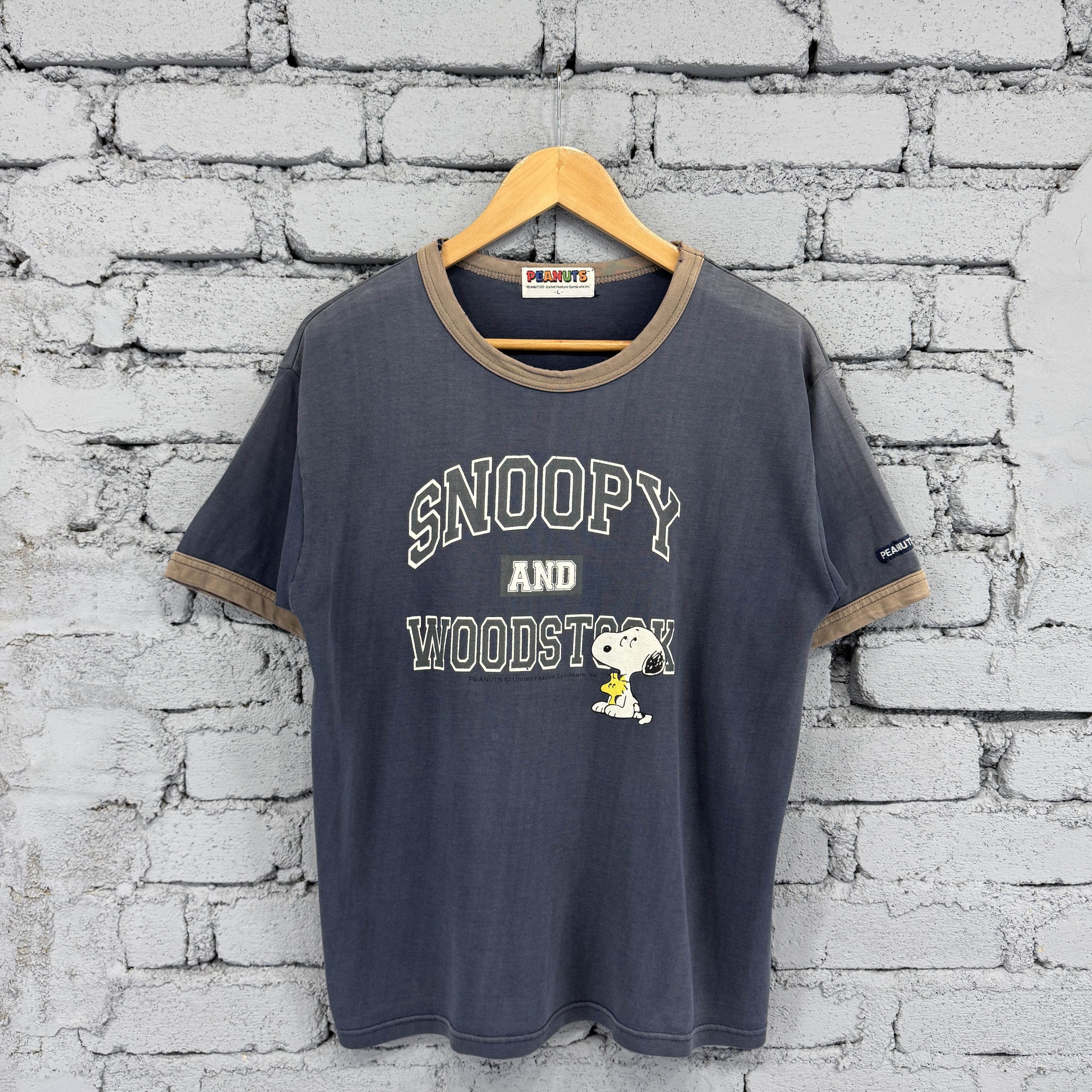 Vintage Vintage Peanuts Snoopy and Woodstock Graphic Ringer Tshirt Size US L / EU 52-54 / 3 - 1 Thumbnail