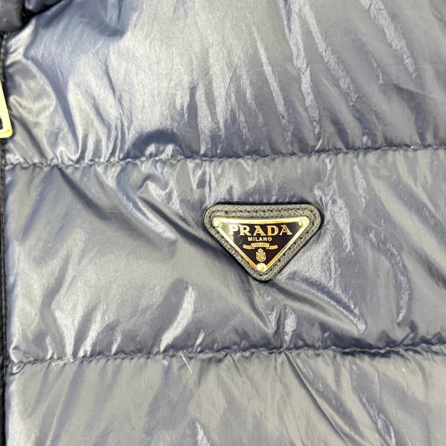 Prada 0561 Prada Navy Blue Triangle Logo Down Vest Size M / US 6-8 / IT 42-44 - 3 Thumbnail