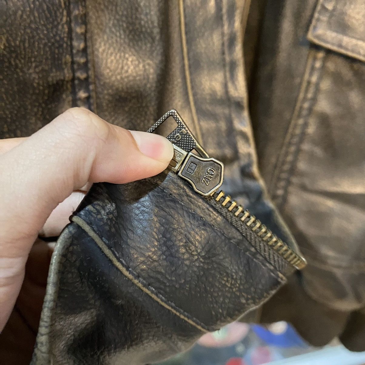 Levi's VINTAGE Y2K LEVIS HEAVY LEATHER JACKET Size US XL / EU 56 / 4 - 12 Thumbnail