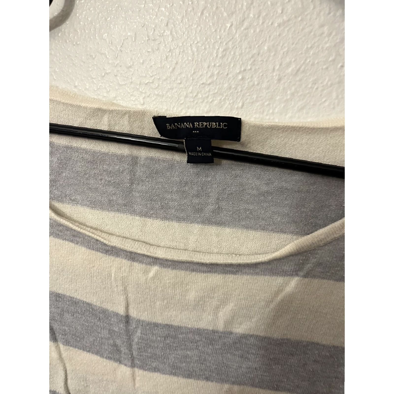 Banana Republic VINTAGE Banana Republic Top Shirt Womens Medium Gray Striped Long Sleeve Knit T Shirt Adult M Gray Classic 90s Mens Womens? Size M / US 6-8 / IT 42-44 - 3 Thumbnail