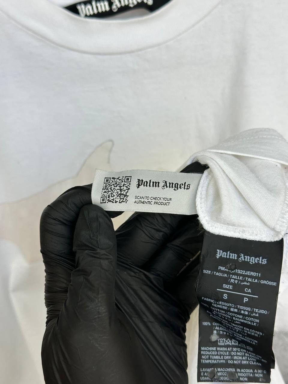 Palm Angels Palm Angels Shark Logo Tee White Big Back Logo T-Shirt Size US S / EU 44-46 / 1 - 12 Thumbnail