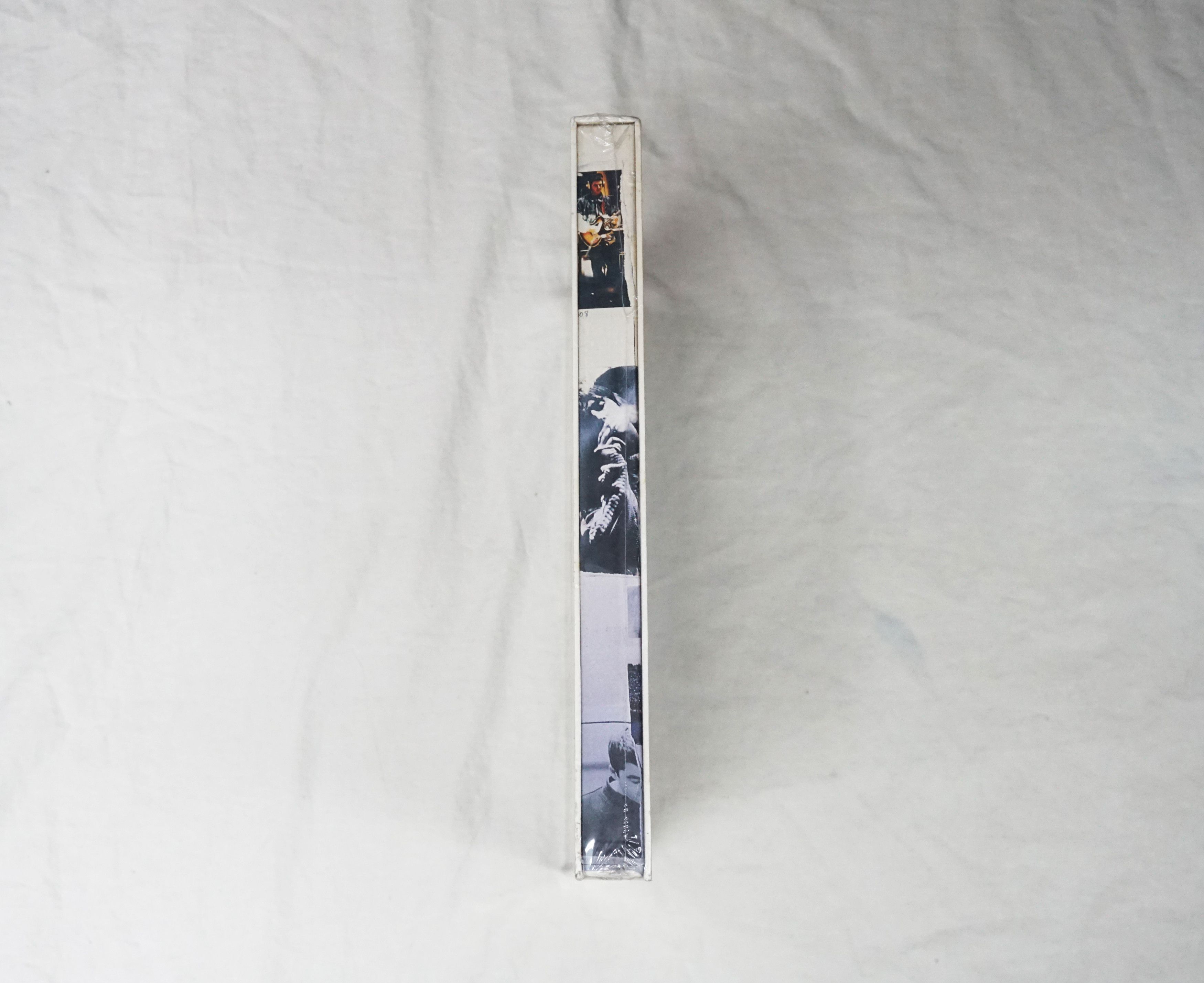 Other 90s Oasis “be there now” promotional version CD Box Set Size ONE SIZE - 5 Thumbnail