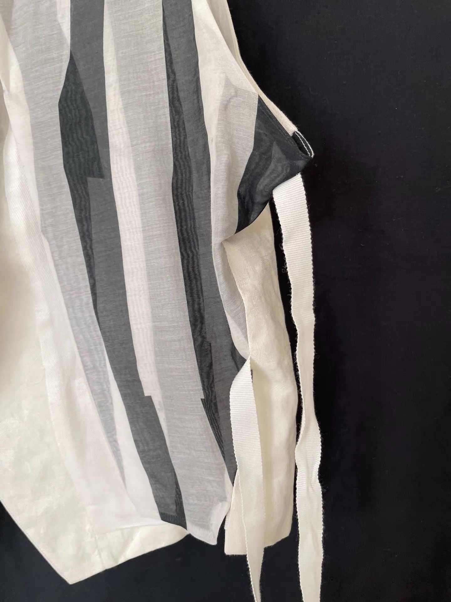 Ann Demeulemeester Ann Demeulemeester Women's Jacquard Open-Back Waistcoat Ｑ21 Size M / US 6-8 / IT 42-44 - 6 Thumbnail
