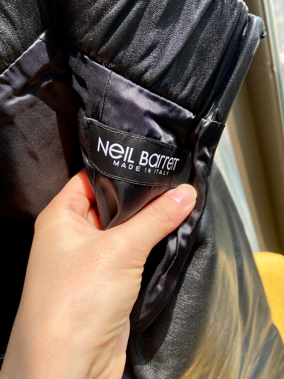 Neil Barrett Neil Barrett Sheepskin Skirt New With Tags Sassy Small Size 26" / US 2 / IT 38 - 7 Thumbnail