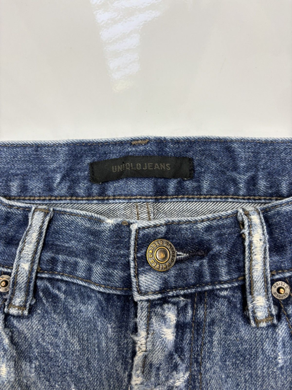 Undercover × Uniqlo Vintage Uniqlo Japan Distressed Dirty Jeans Size US 31 - 9 Thumbnail
