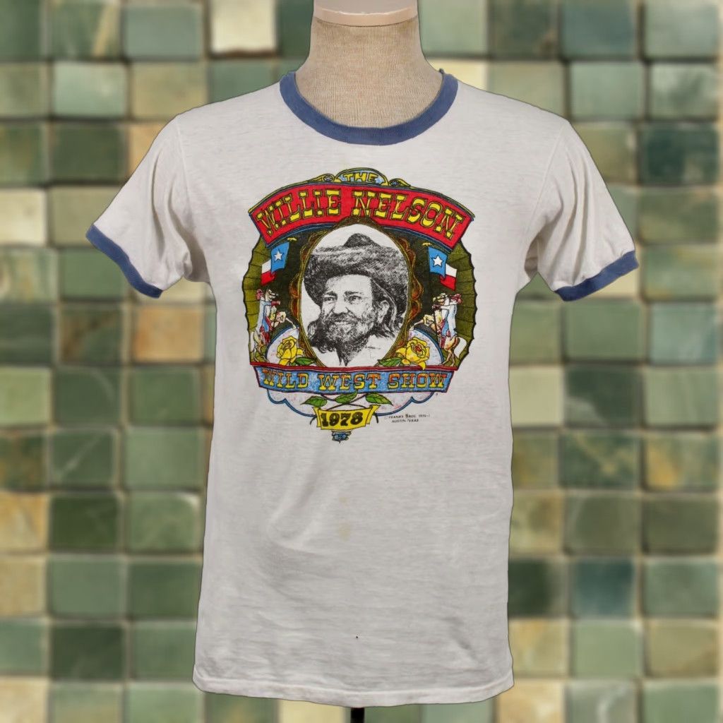 Vintage Willie Nelson T-Shirt 70s VTG White Cotton Graphic Tee XS Mens 1970s Show Wild West Badges Cracking Size US XS / EU 42 / 0 - 1 Thumbnail