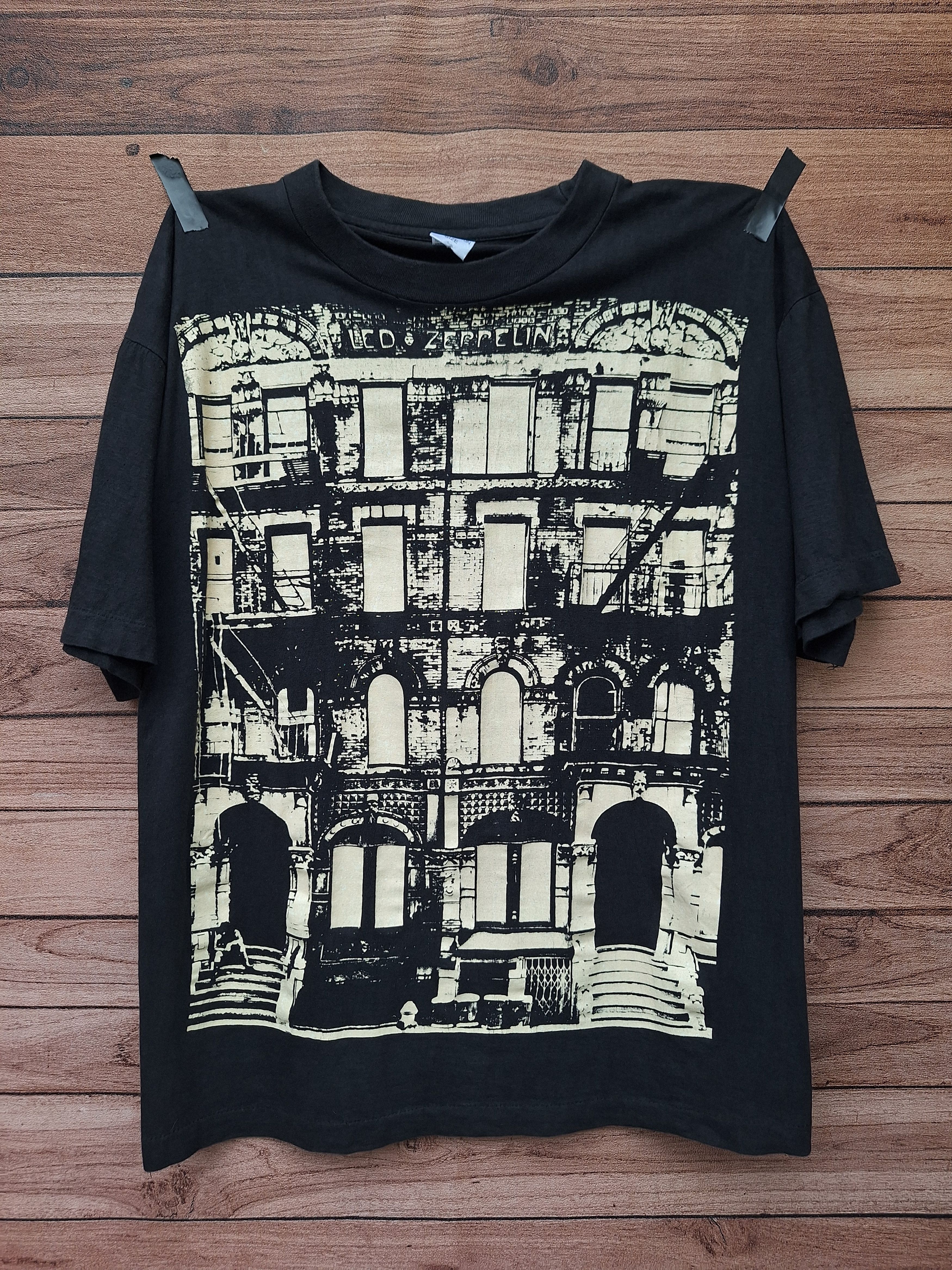 Band Tees Vintage 90s Led Zeppelin Physical Graffiti album Size US L / EU 52-54 / 3 - 1 Thumbnail