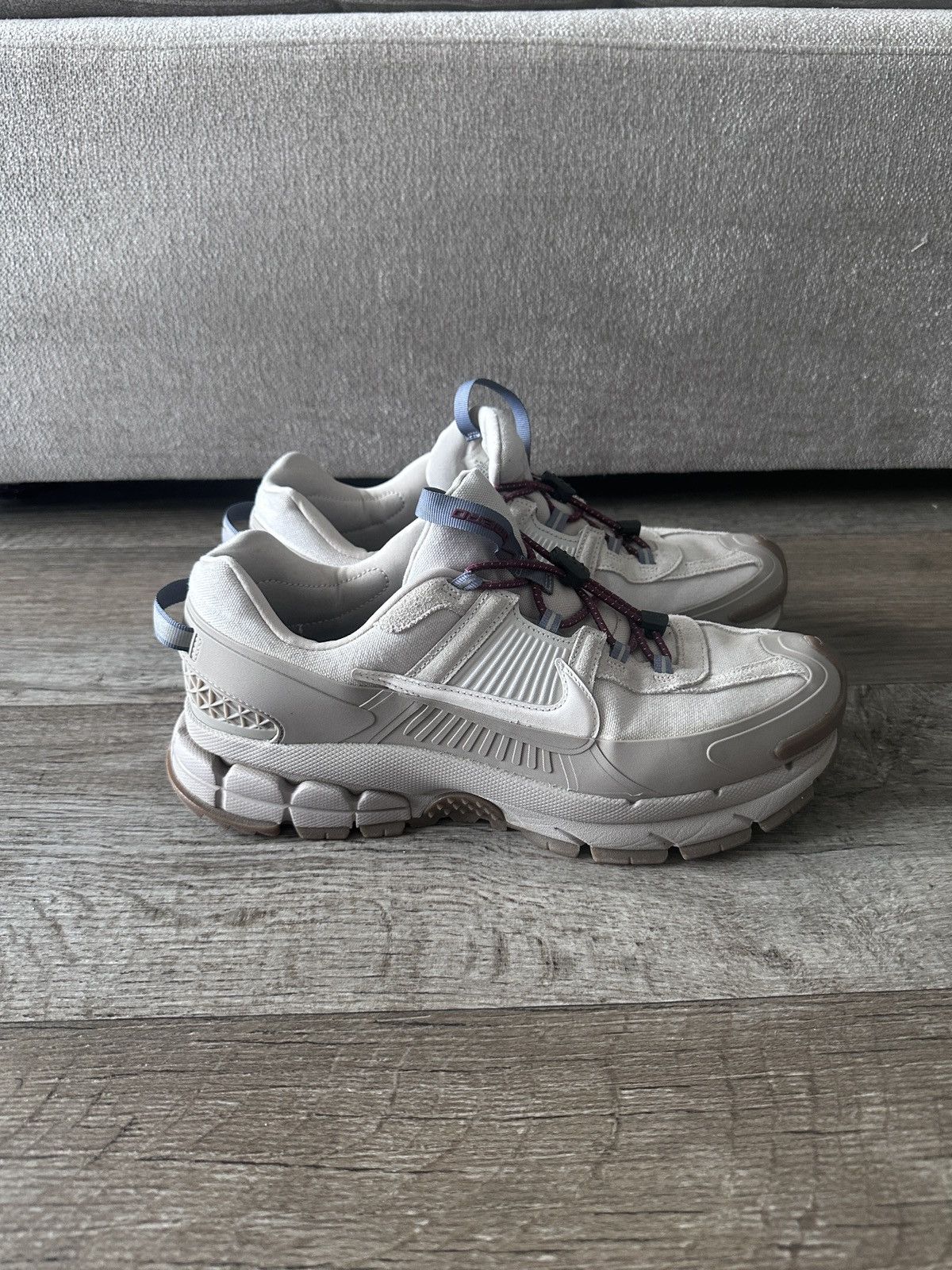 Nike Nike Vomero Roam Size US 10.5 / EU 43-44 - 2 Thumbnail