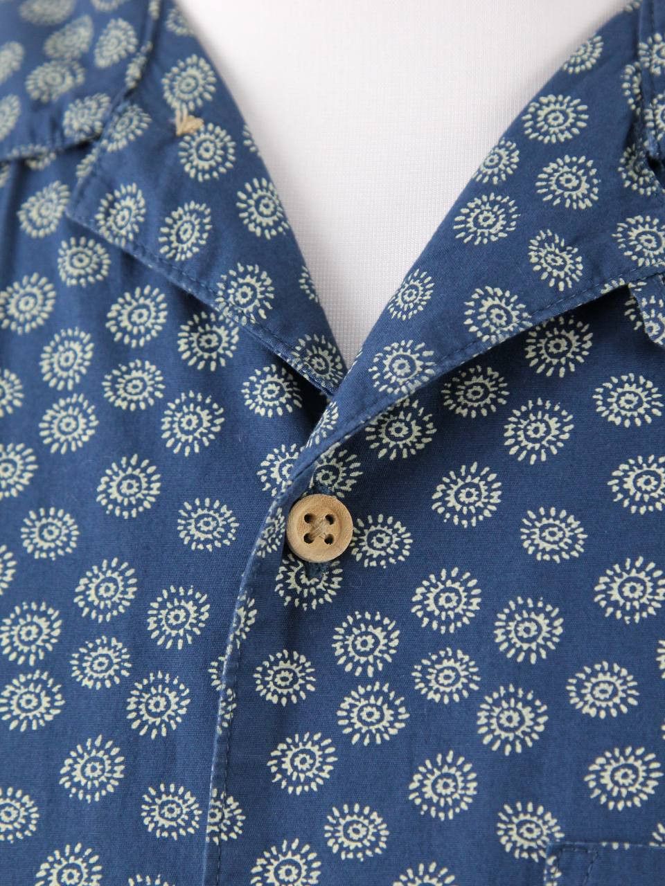 Common People COMMON PEOPLE Blue short-sleeved printed shirt Size US S / EU 44-46 / 1 - 4 Thumbnail