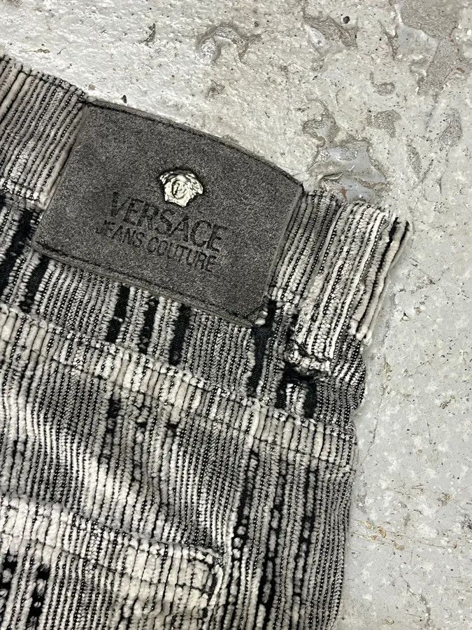 Versace AW2003 Versace Raw Velvet Distressed Grey Pants Size US 32 / EU 48 - 9 Thumbnail