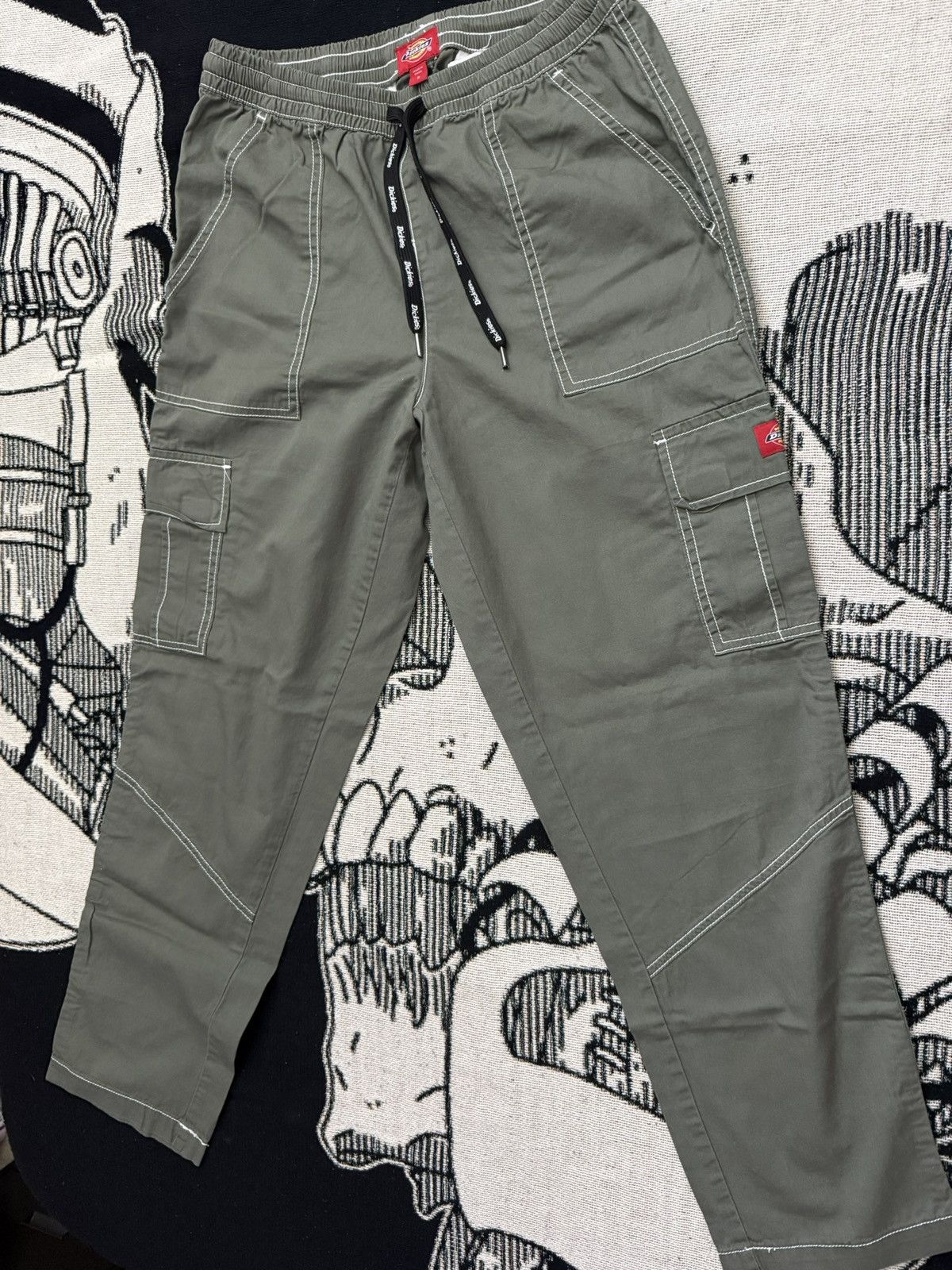 Dickies Vintage Dickies Relaxed Fit Cargo Pants Military Green Size 26" / US 2 / IT 38 - 1 Thumbnail