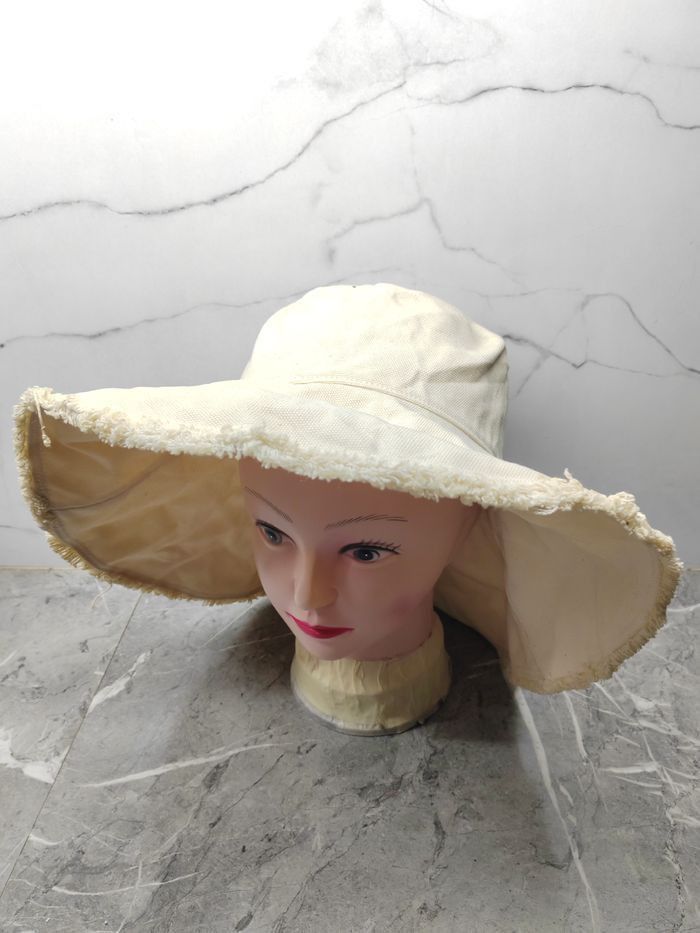 Burberry Burberry Bucket Hat Size ONE SIZE - 1 Thumbnail