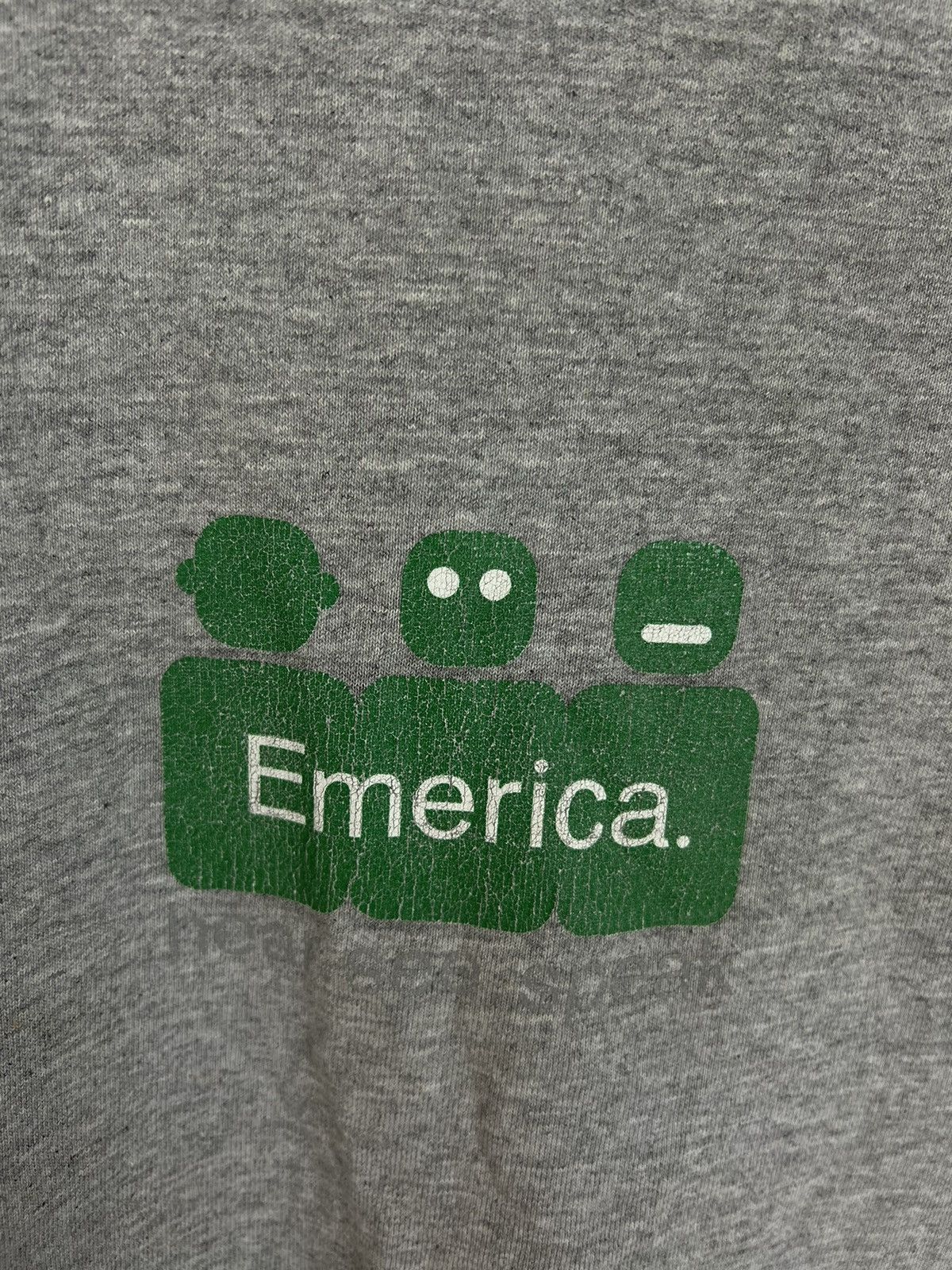 Vintage Vintage Y2K Emerica Box Logo T-Shirt Skateboard Tee Size US M / EU 48-50 / 2 - 3 Thumbnail