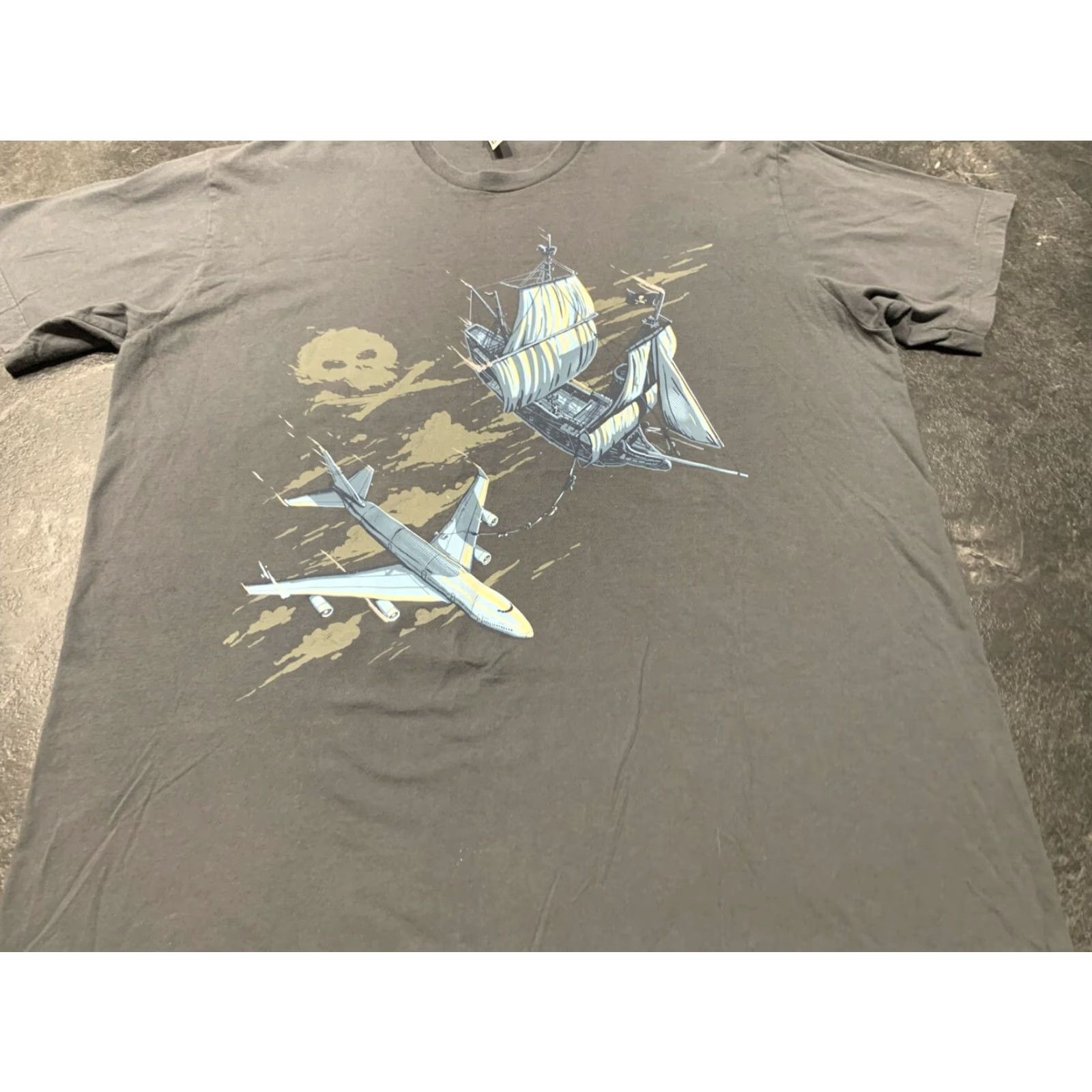 Vintage VINTAGE Shirt.woot! Moon Graphic T-Shirt Men's XL Gray 100% Cotton Short Sleeve We Rule the Air Size US XL / EU 56 / 4 - 2 Thumbnail