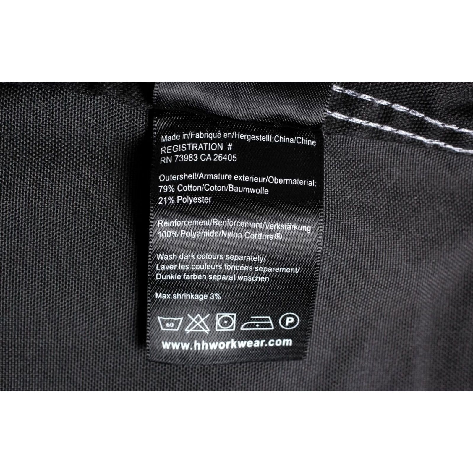 Helly Hansen VINTAGE Helly Hansen WORKWEAR Chelsea Cargo Shorts Men 34 Black Cargo Shorts Mens 34 Navy? Size US 34 / EU 50 - 7 Thumbnail