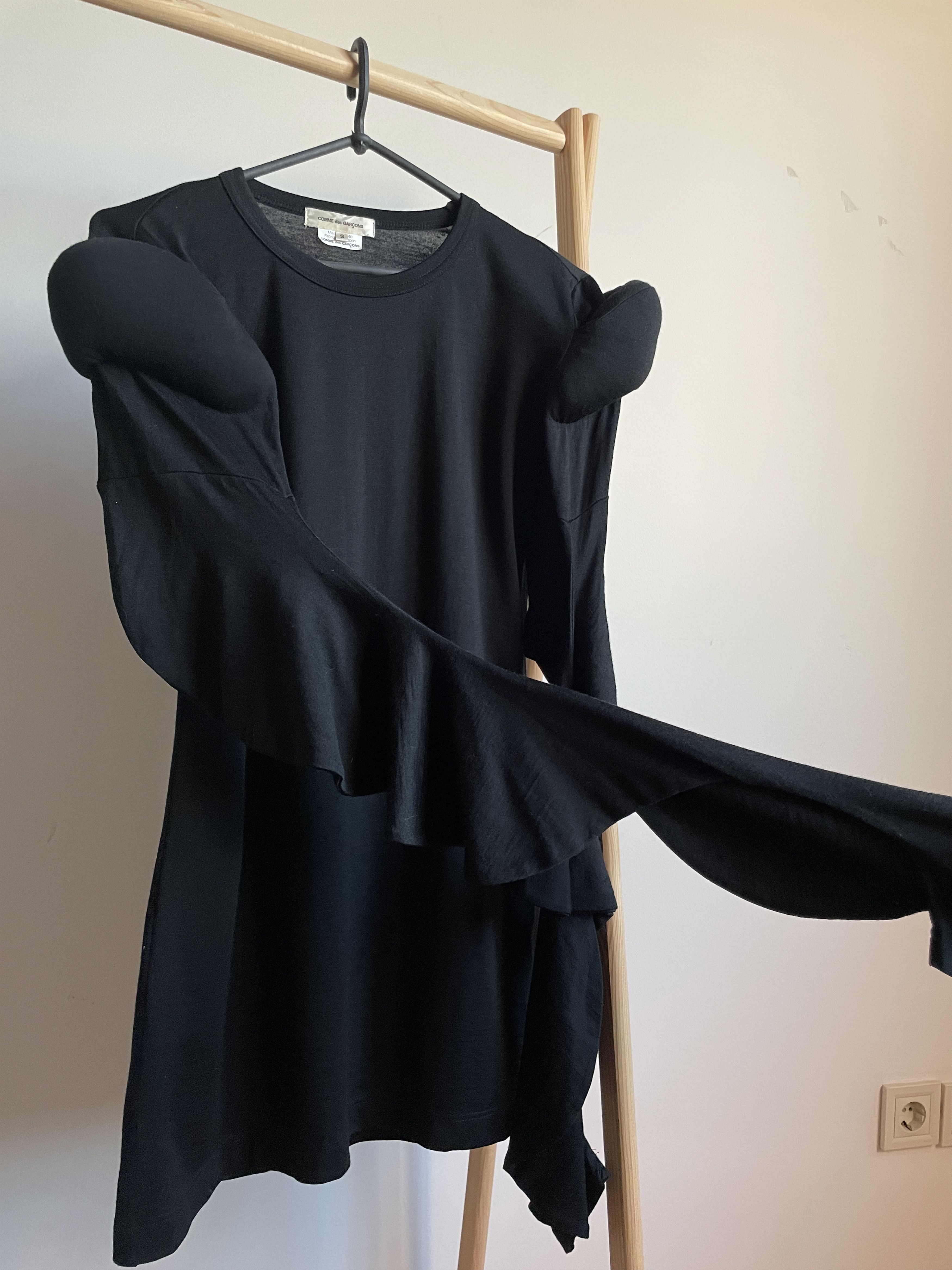 Comme des Garcons Comme des Garcons 2010 Pillow Padded Curved Sleeves Sweater Size S / US 4 / IT 40 - 4 Thumbnail