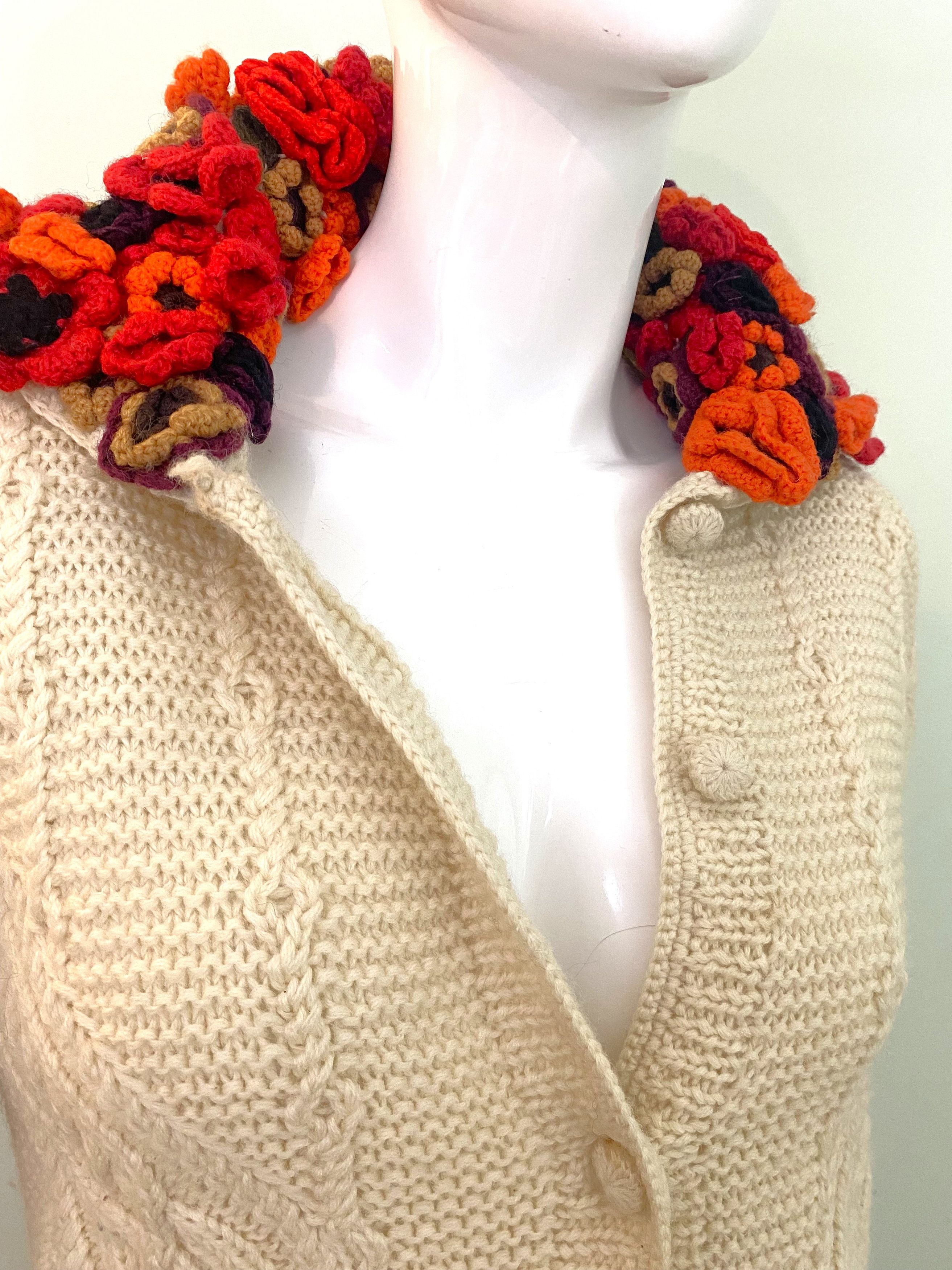 Moschino Moschino Crochet Beaded Cardigan Sweater Pullover Size M / US 6-8 / IT 42-44 - 7 Thumbnail