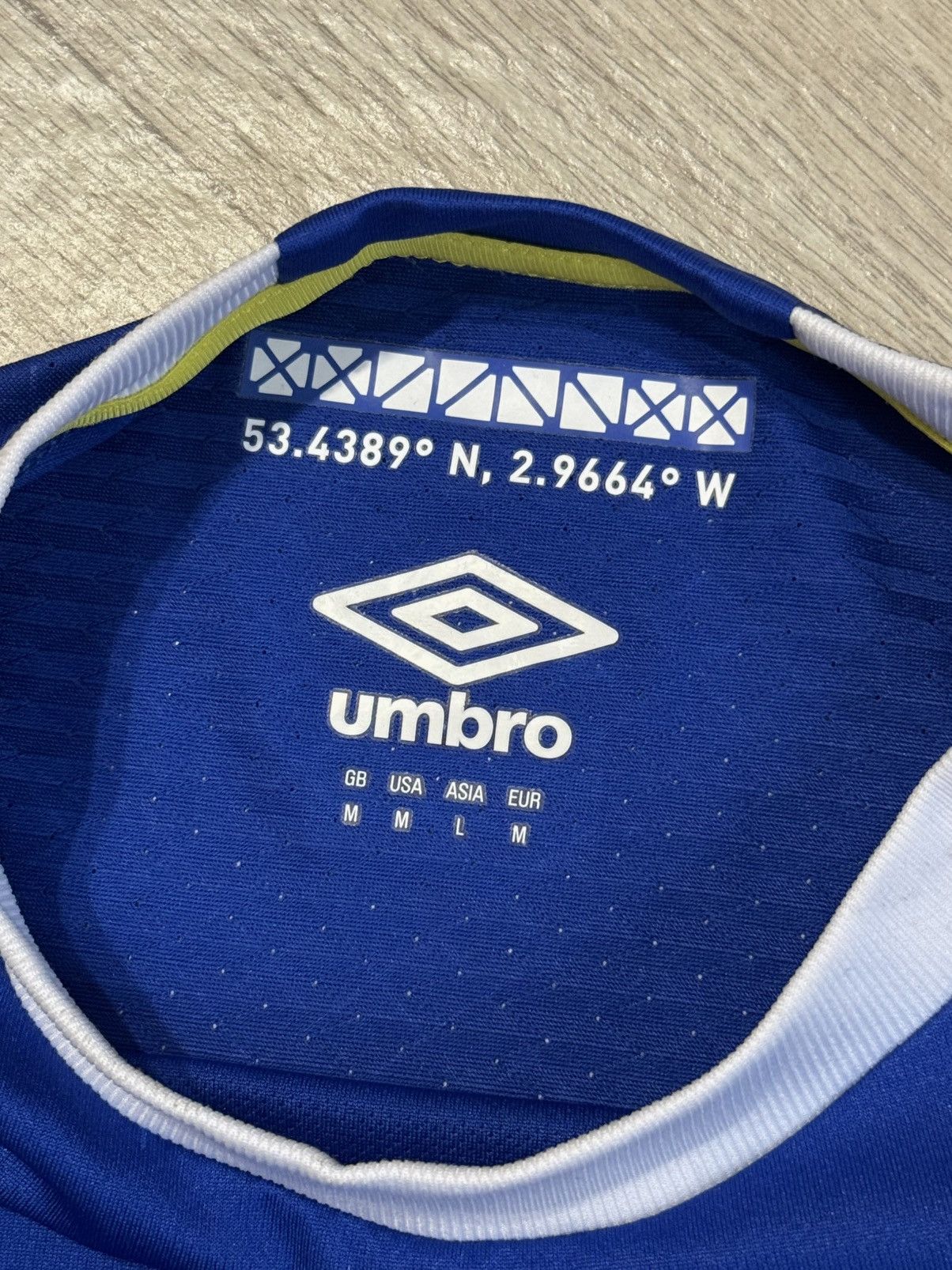 Umbro 🔷Umbro Everton 2016/17 Soccer jersey🔷 Size US M / EU 48-50 / 2 - 5 Thumbnail